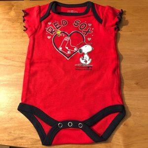 Red Sox Snoopy 0-3 Month Girl Onsie MLB New